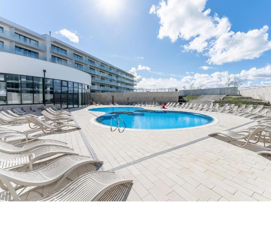 Kolobrzeg Apartamenty Polanki Aqua Z Bezplatnym Basenem, Bawialnia, Parkingiem I Fitness Luaran gambar
